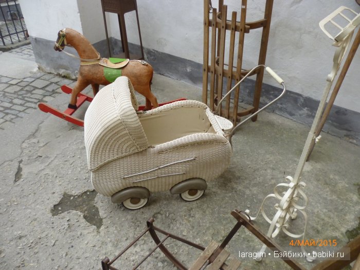 Стены, двери, витрины, улицы ...или мое большое путешествие