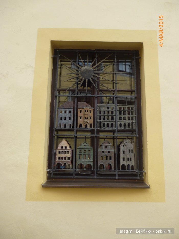 Стены, двери, витрины, улицы ...или мое большое путешествие