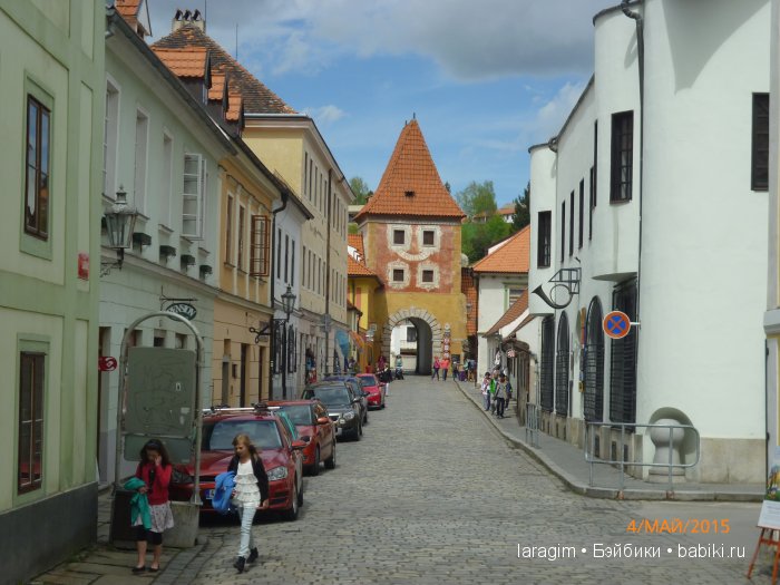 Стены, двери, витрины, улицы ...или мое большое путешествие