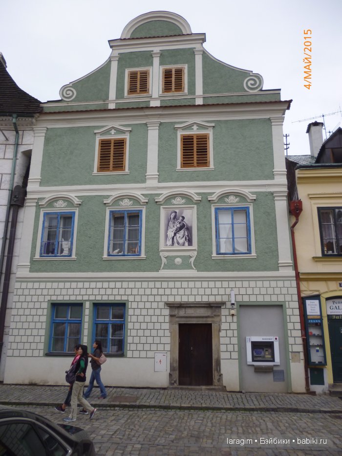 Стены, двери, витрины, улицы ...или мое большое путешествие