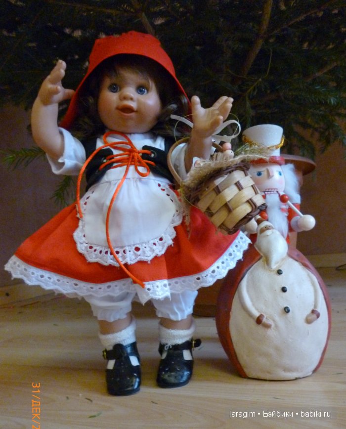 "По следам Красной Шапочки" или ... одежда для кукол Wichtel от Rosemarie Müller