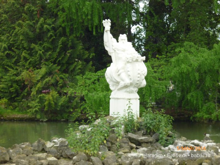 "В краю магнолий плещет море..." Дендрарий в Сочи. Верхняя и нижняя площадки