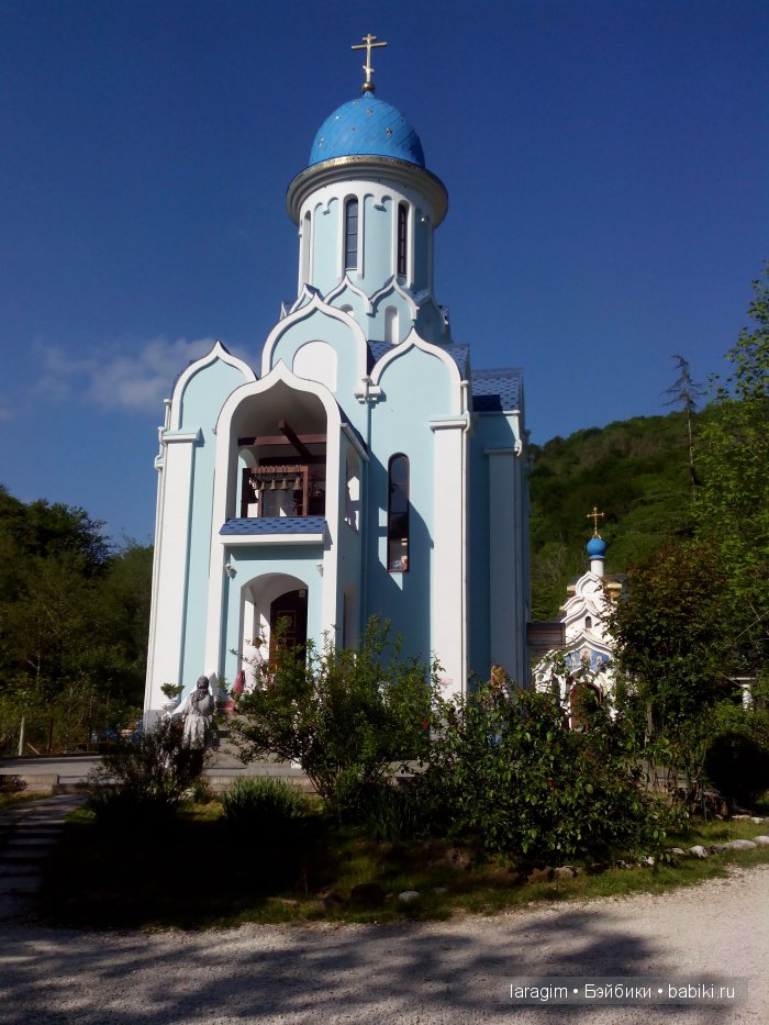 По святым местам - Новоафонский мужской и Троице-Георгиевский женский монастыри