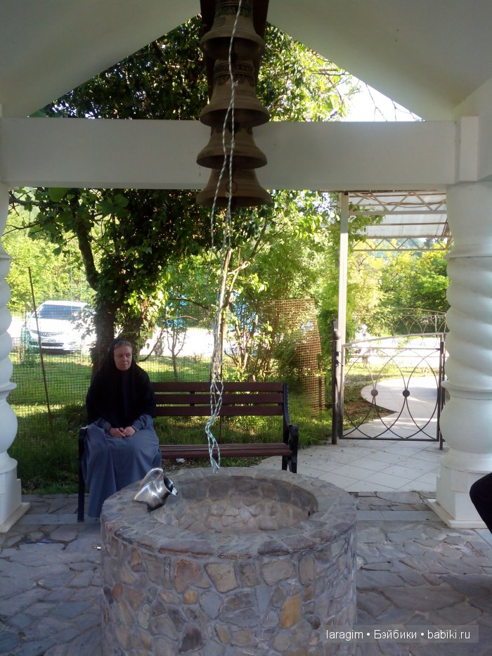 По святым местам - Новоафонский мужской и Троице-Георгиевский женский монастыри