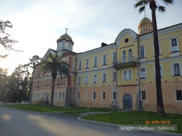 По святым местам - Новоафонский мужской и Троице-Георгиевский женский монастыри (фото 6)