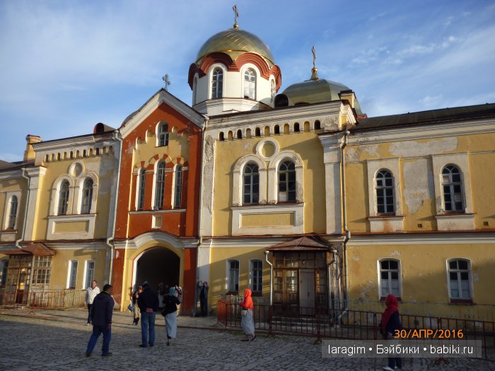 По святым местам - Новоафонский мужской и Троице-Георгиевский женский монастыри (фото 9)