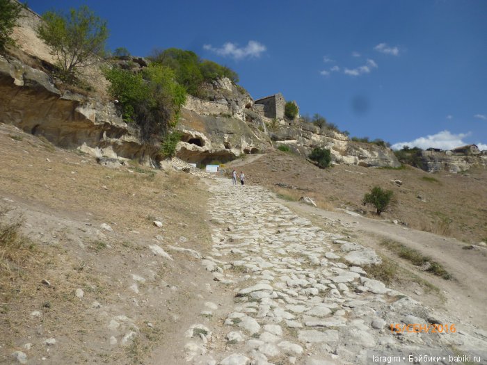 Чуфут-Кале. С любовью из Крыма (фото 9)