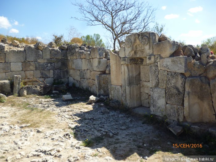 Чуфут-Кале. С любовью из Крыма