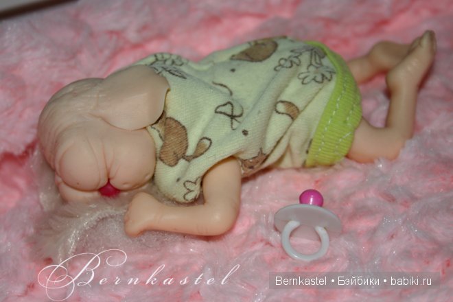 Малышка-суселка — Игрушки в смешанной технике (мех и глина): Арт (фото 6)