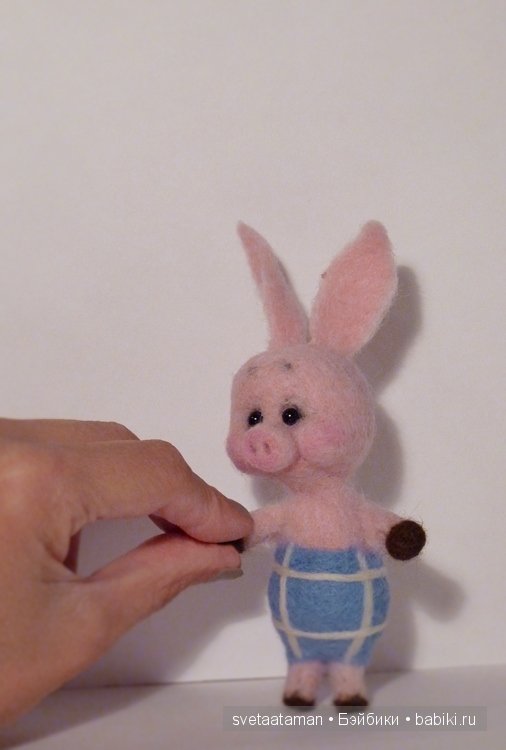 Пятачок. Авторская игрушка валянием из шерсти