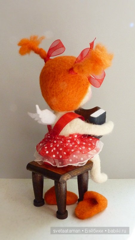 Дружной стайкой ангелочки засиделись аж до ночки