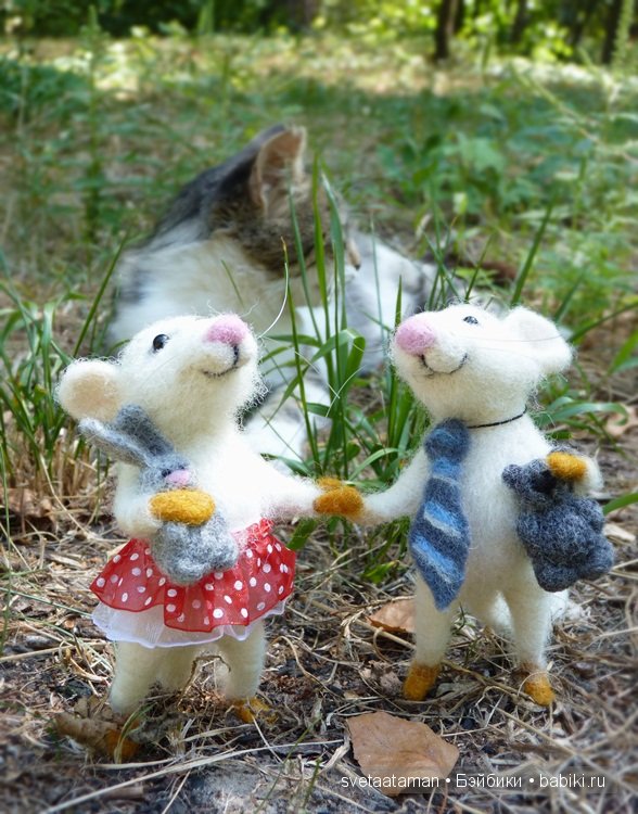 Влюблённые мышата. Авторские игрушки валянием из шерсти (фото 10)