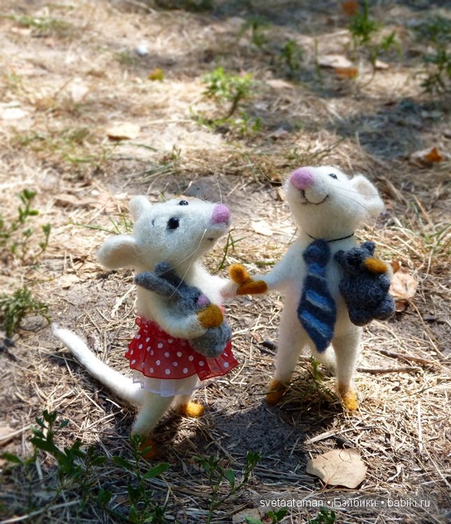 Влюблённые мышата. Авторские игрушки валянием из шерсти (фото 8)