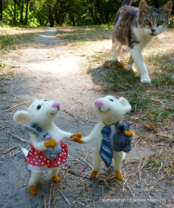 Влюблённые мышата. Авторские игрушки валянием из шерсти (фото 2)