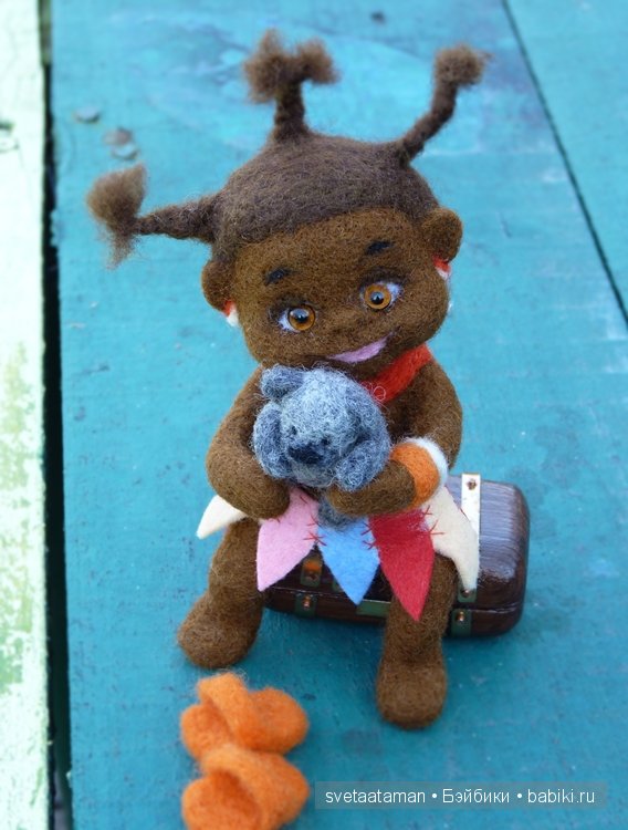 Ангелочек-путешественница. Авторская войлочная куколка