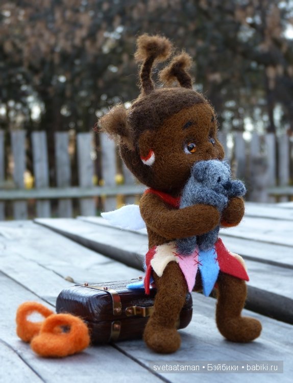 Ангелочек-путешественница. Авторская войлочная куколка (фото 8)