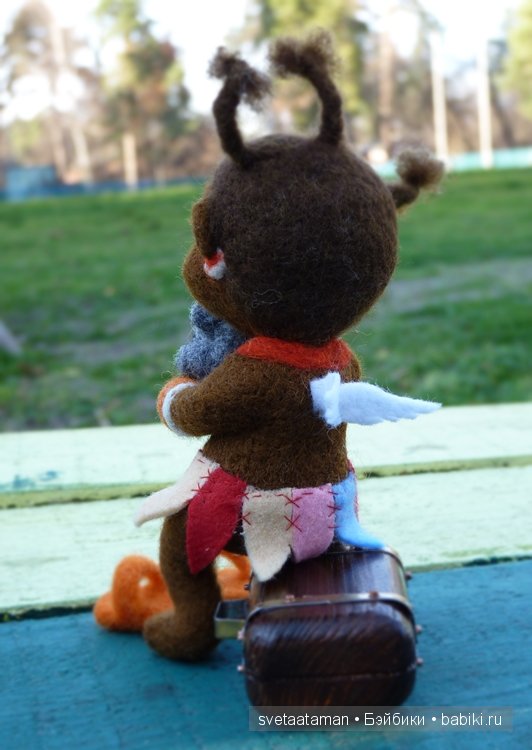 Ангелочек-путешественница. Авторская войлочная куколка (фото 9)