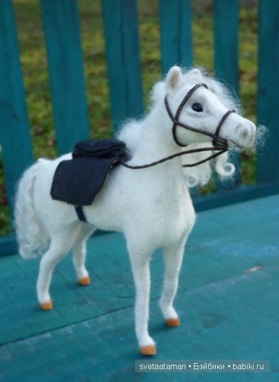 Ангелочек-путешественница. Авторская войлочная куколка