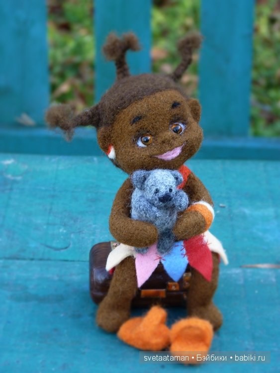 Ангелочек-путешественница. Авторская войлочная куколка
