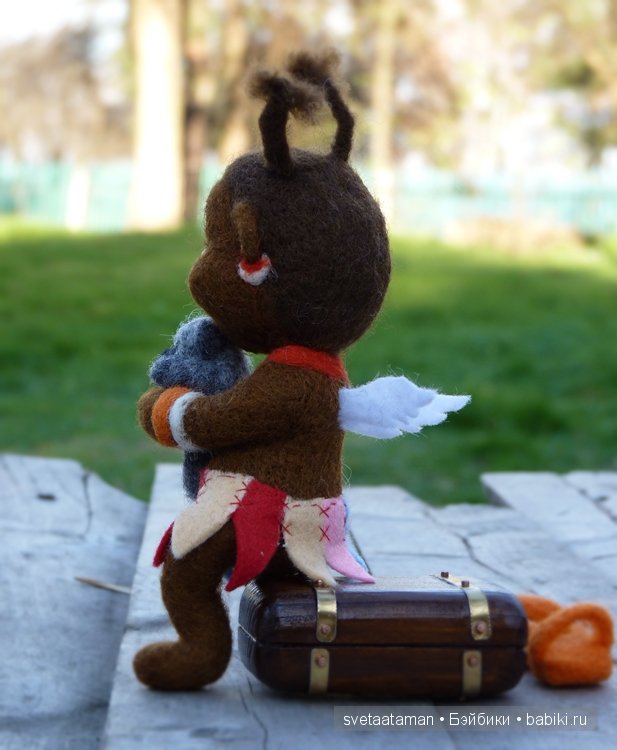Ангелочек-путешественница. Авторская войлочная куколка (фото 5)