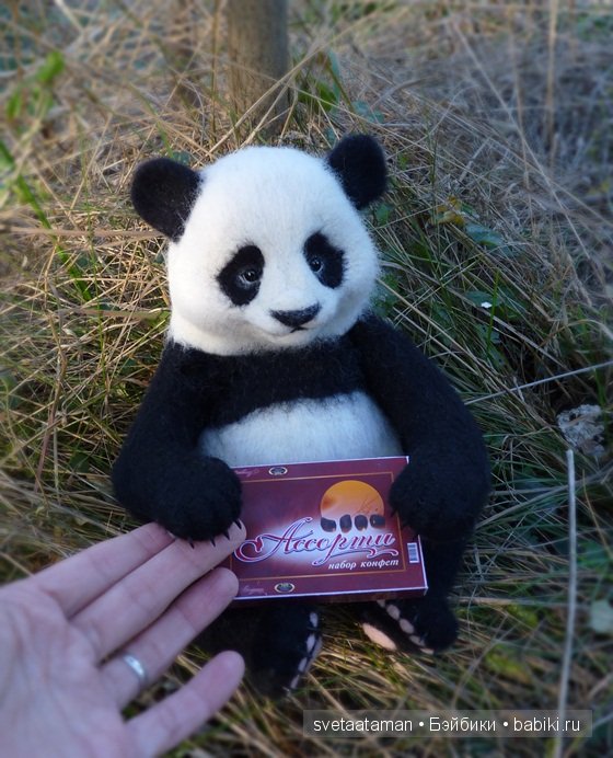 Игрушка валянием из шерсти ручной работы Пандочка