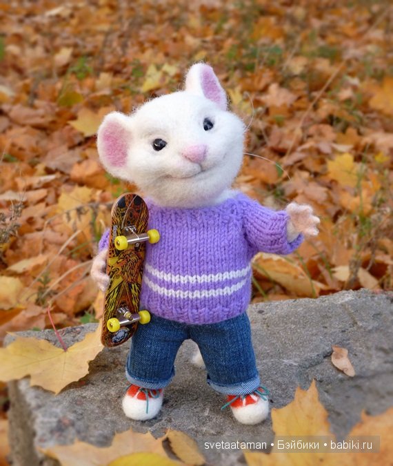 Мышонок со скейтом. Игрушка валянием ручной работы (фото 2)