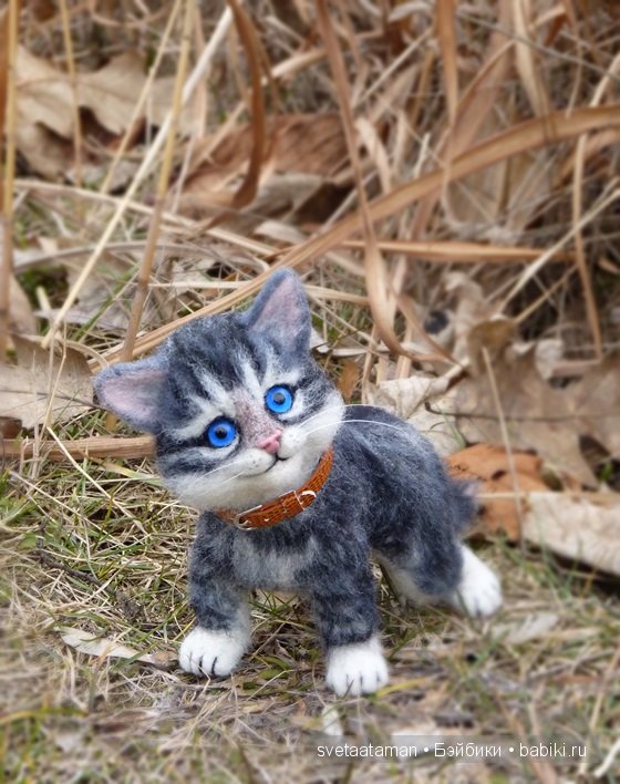 Мартовский котёнок. Игрушка валянием из шерсти ручной работы