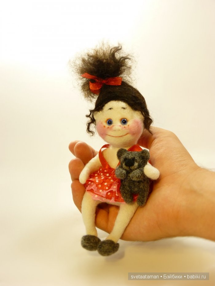 Голубоглазый ангелочек - валяние куклы из шерсти