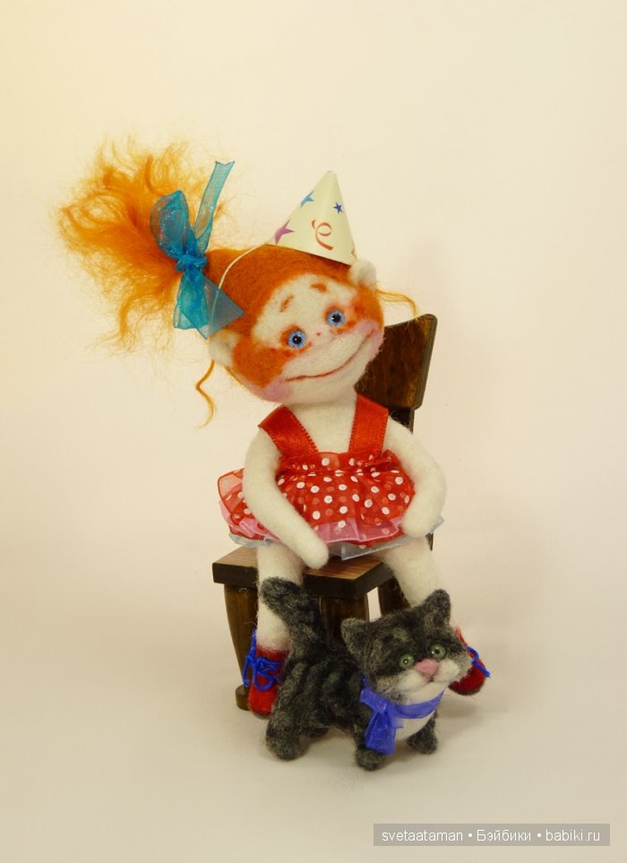 Рыженькая клоунесса, валяние куклы из шерсти (фото 8)