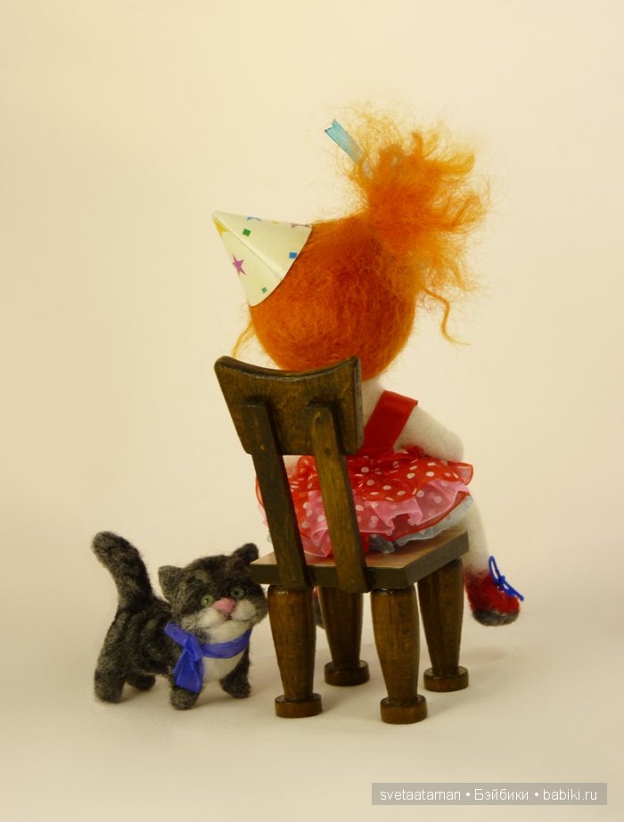 Рыженькая клоунесса, валяние куклы из шерсти (фото 10)