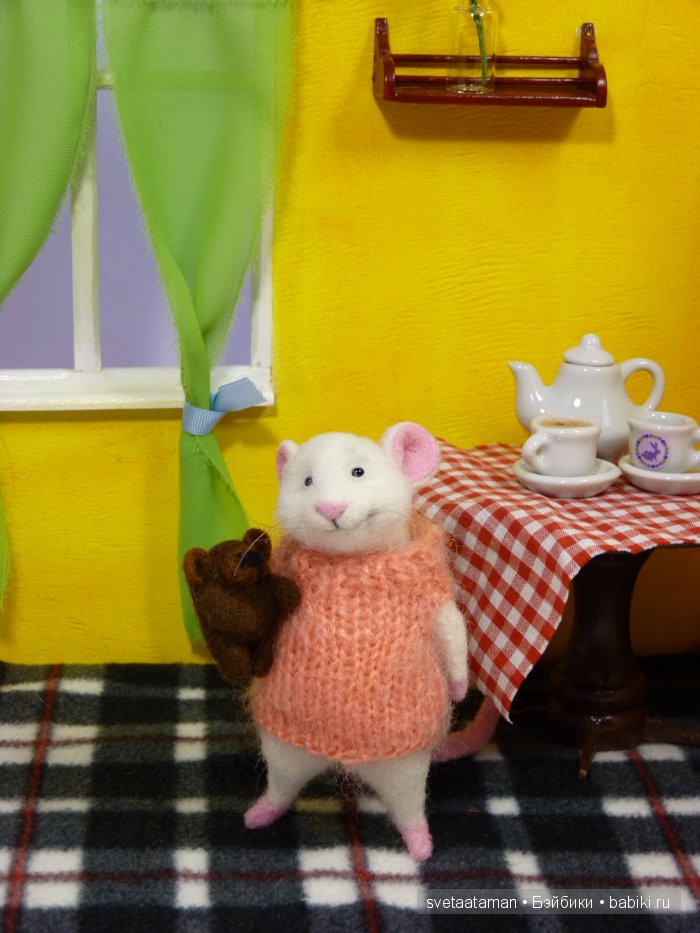 Куклы из шерсти для валяния - Девочки, мышки и Пятачки (фото 9)