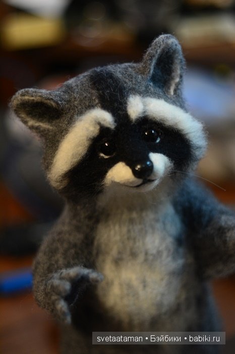 Енотик, ромашки и весна. Валяние из шерсти