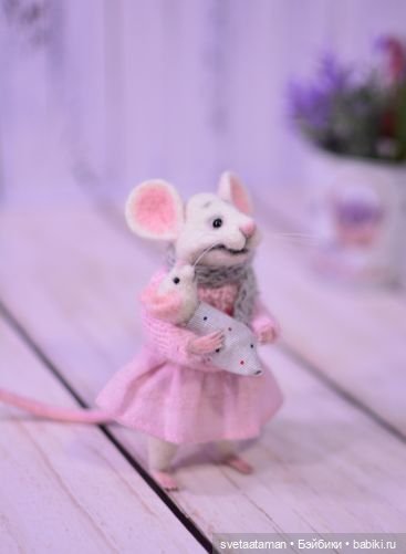 Семья мышек — Валяные игрушки из шерсти: сухое валяние (фото 8)