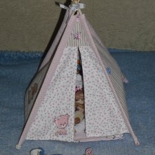 Амелия и Агата. Игры с палаткой