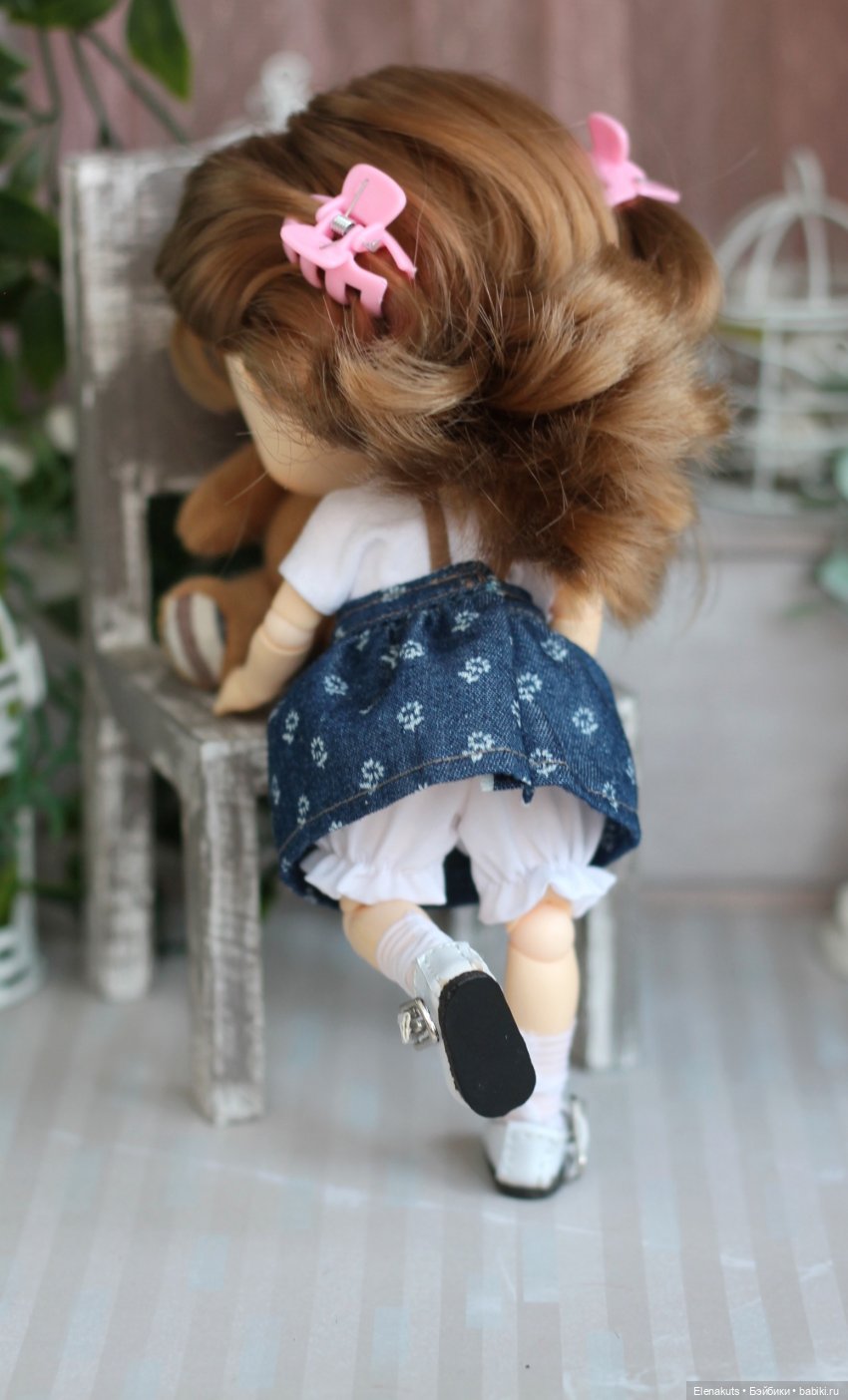 Малышка Xiaomi Monst и стул (фото 2)