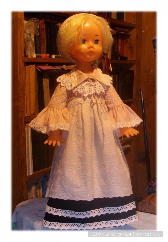 Костюмерная за кулисами или сказочные роли винтажной куклы Нины