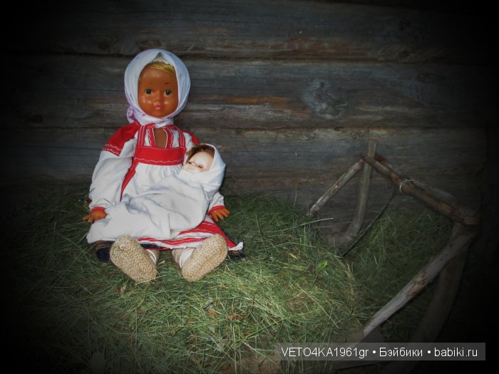 Июль сенокосом славен. Куклы в русских народных костюмах