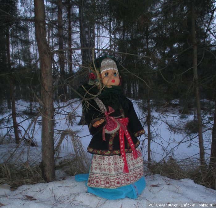 Кохта (коротайка) - элемент русского народного костюма для весны и осени