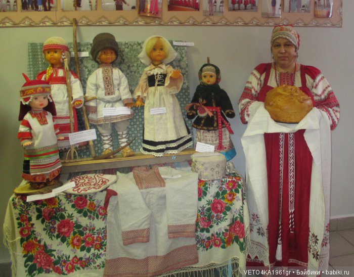 Кохта (коротайка) - элемент русского народного костюма для весны и осени