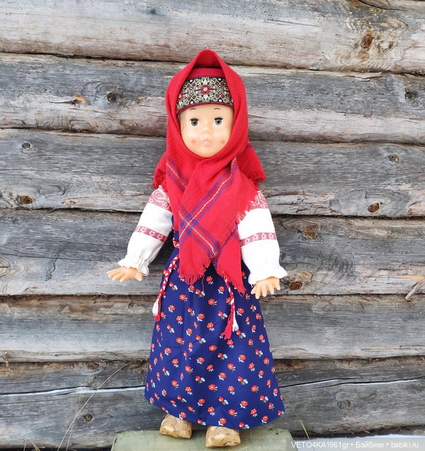 Северно-великорусский крестьянский наряд для куклы Нины (Кругозор)
