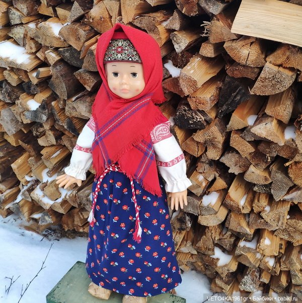 Северно-великорусский крестьянский наряд для куклы Нины (Кругозор)