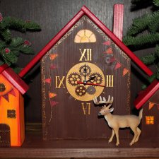 Часы из дерева Глазуновой Анны