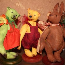 Трио к выставке на Тишинке