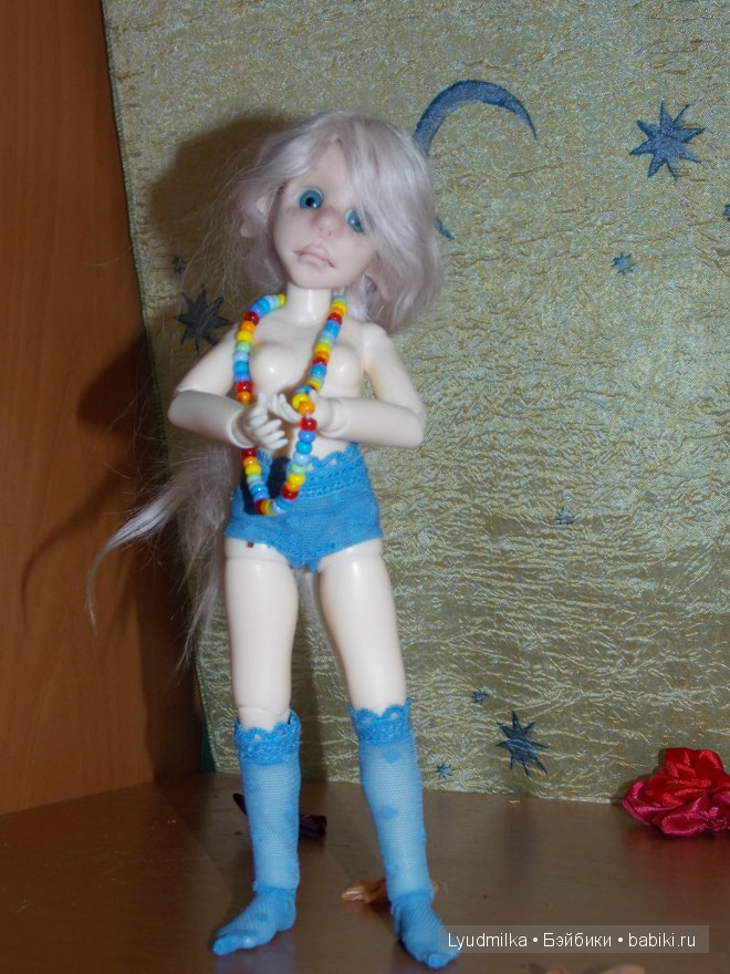 Отхватила бусики. Отхватила бусики.