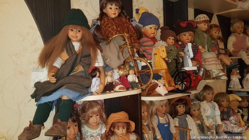 Мое решение в размещении коллекционных кукол или про то, как катострофически не хватает места