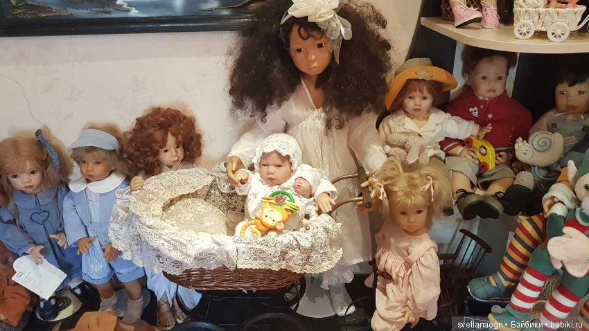 Мое решение в размещении коллекционных кукол или про то, как катострофически не хватает места