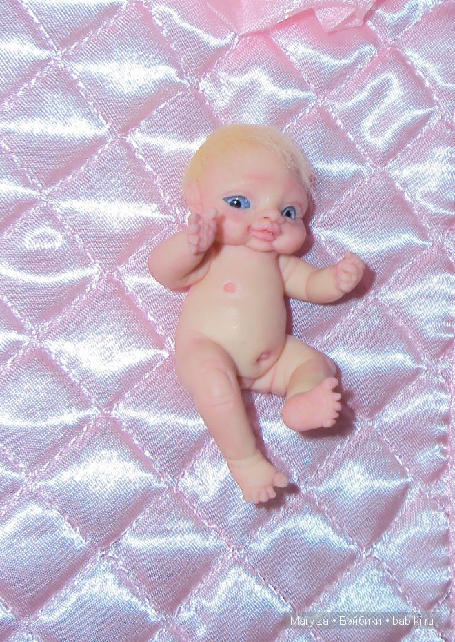 Малютка из пластики Варечка ООАК. Мини кукла