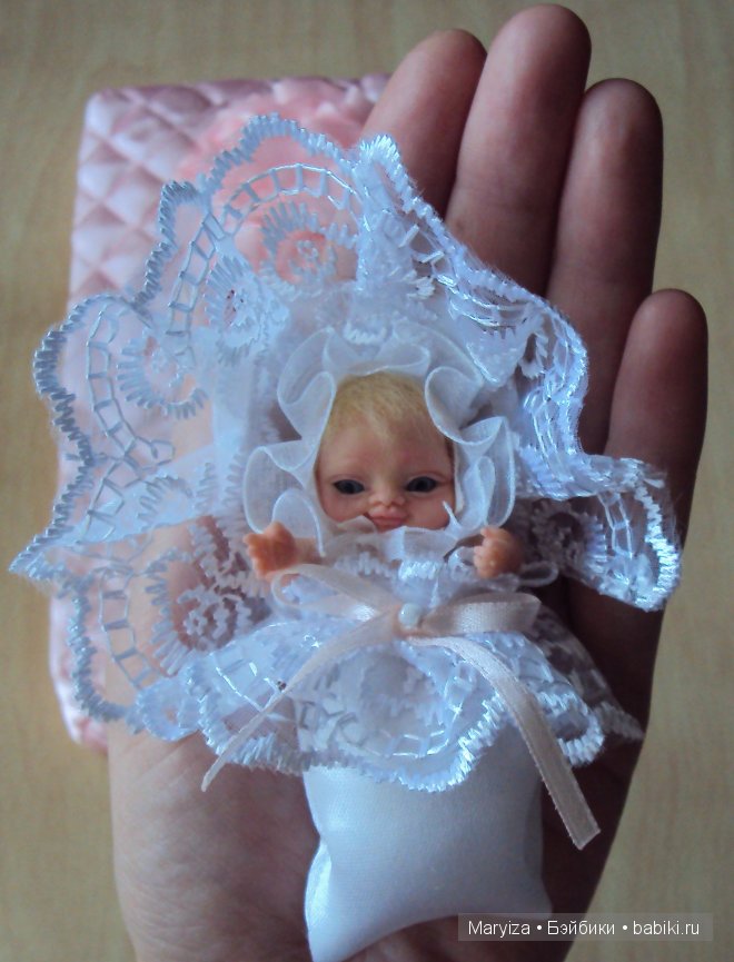 Малютка из пластики Варечка ООАК. Мини кукла