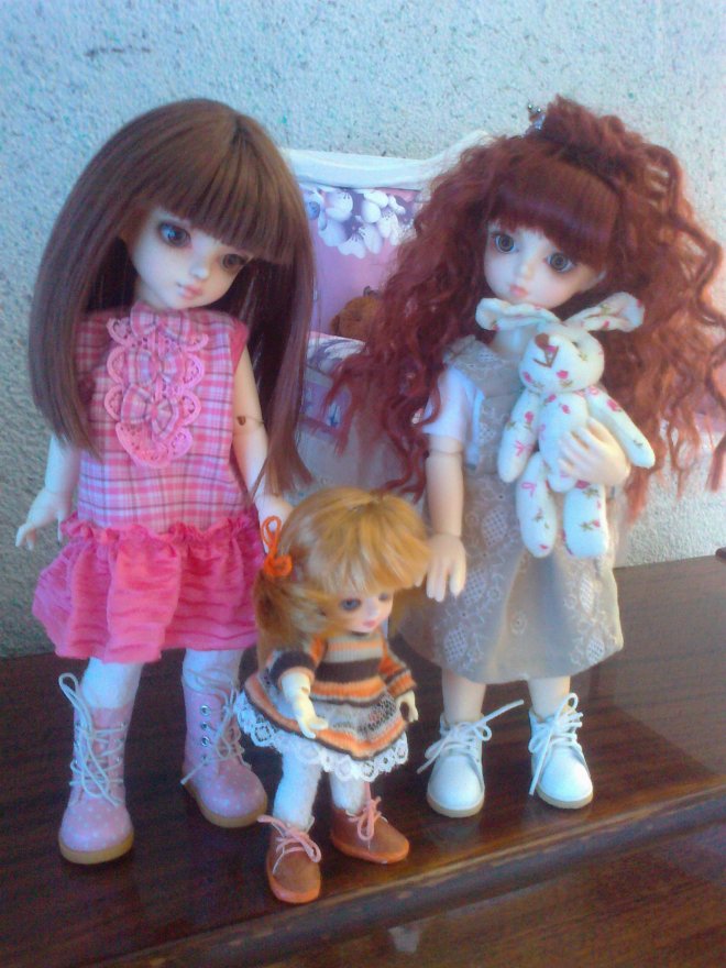 Momocolor, Dollzone