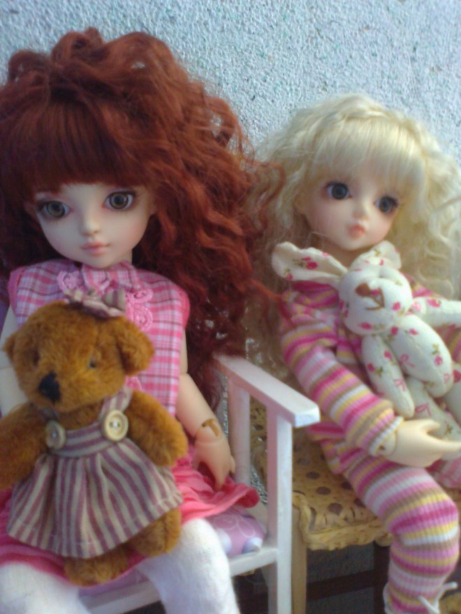 Momocolor, Dollzone